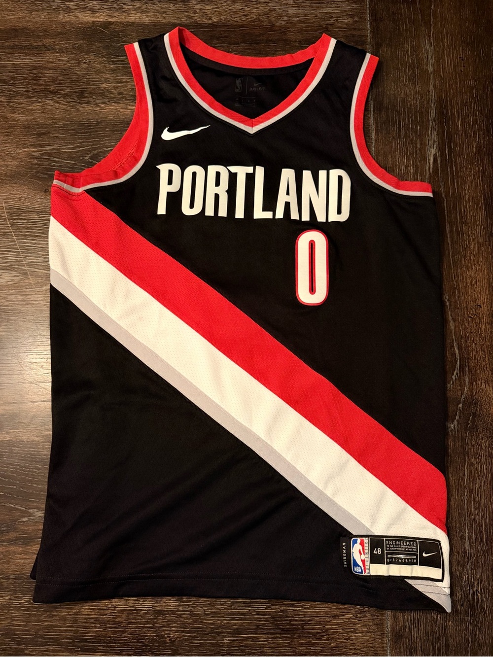 Nike Damian Lillard Jersey Size Large trailblazers Portland